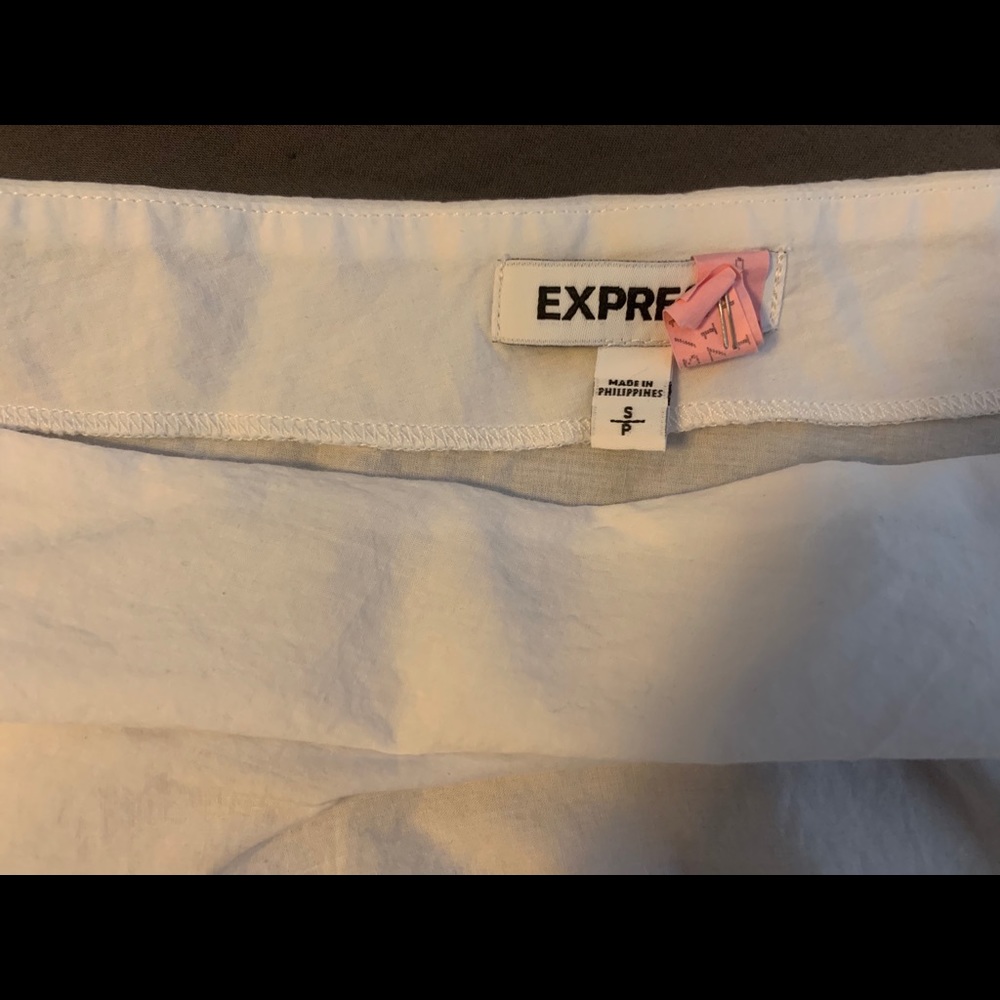 Express - Picture 2 of 2